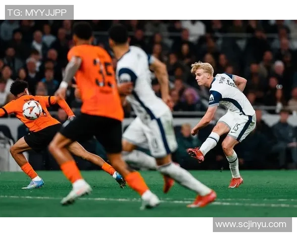 世界杯精彩对决里昂逆转热刺上演帽子戏法引爆全场激情