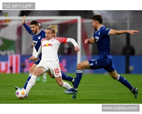 德甲激战尤文图斯与莱比锡互交白卷神奇扑救引发全场热议与转会传闻 德甲激战尤文图斯与莱比锡互交白卷神奇扑救引发全场热议与转会传闻