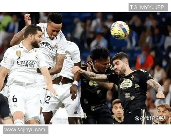 西甲激战:多特蒙德大胜尤文图斯乌龙球引发争议判罚全场沸腾 西甲激战:多特蒙德大胜尤文图斯乌龙球引发争议判罚全场沸腾