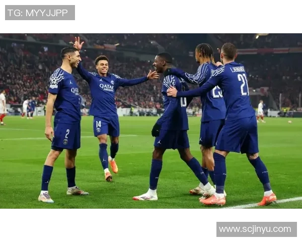 足总杯精彩对决巴黎圣日耳曼狂胜AC米兰全场沸腾瞬间回顾