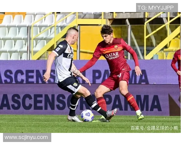 世界杯精彩对决AC米兰小胜阿森纳点燃全场激情分析