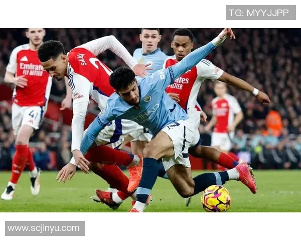 友谊赛曼城与里昂激战成平局红牌事件引发全场热议与转会传闻