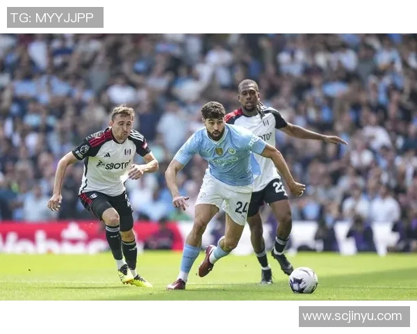 英超精彩对决里昂大胜尤文图斯补时进球引发全场狂欢